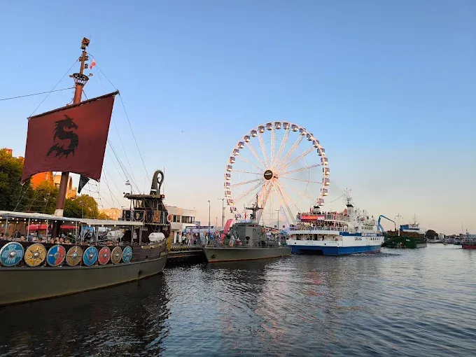 Port Kołobrzeg